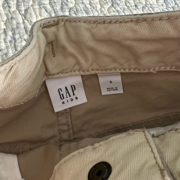 Boys BRAND NEW Gap Khakis with tags! - Picture 3 of 5